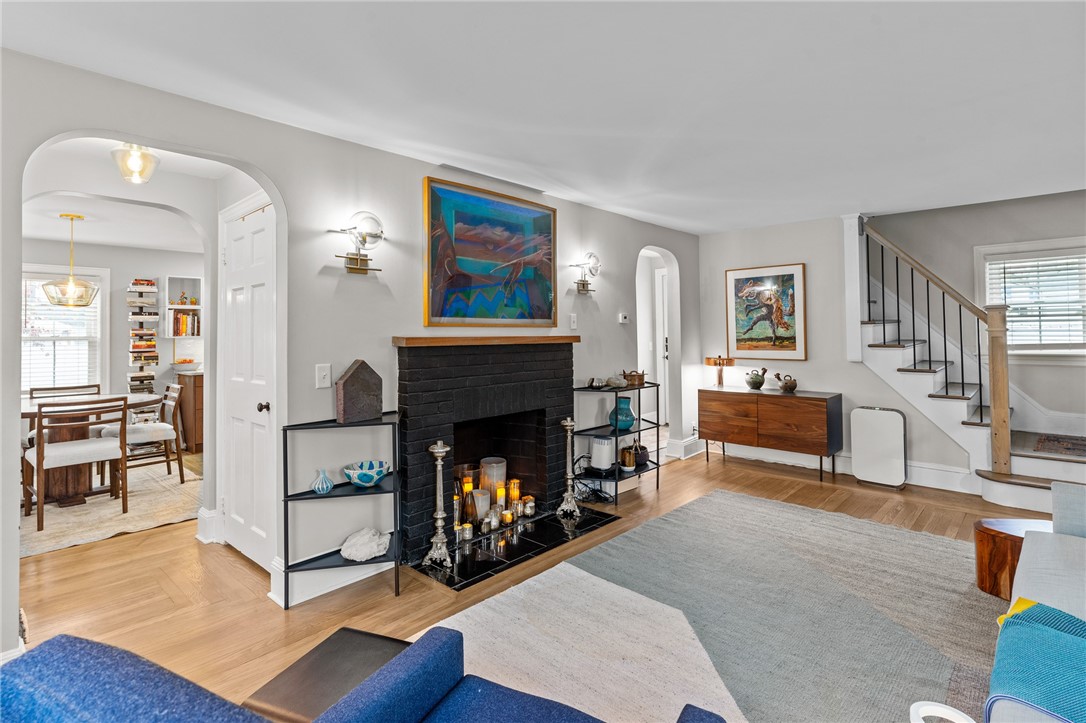 31 Intervale Road Cranston, RI 02910 - Photo 15 of 43