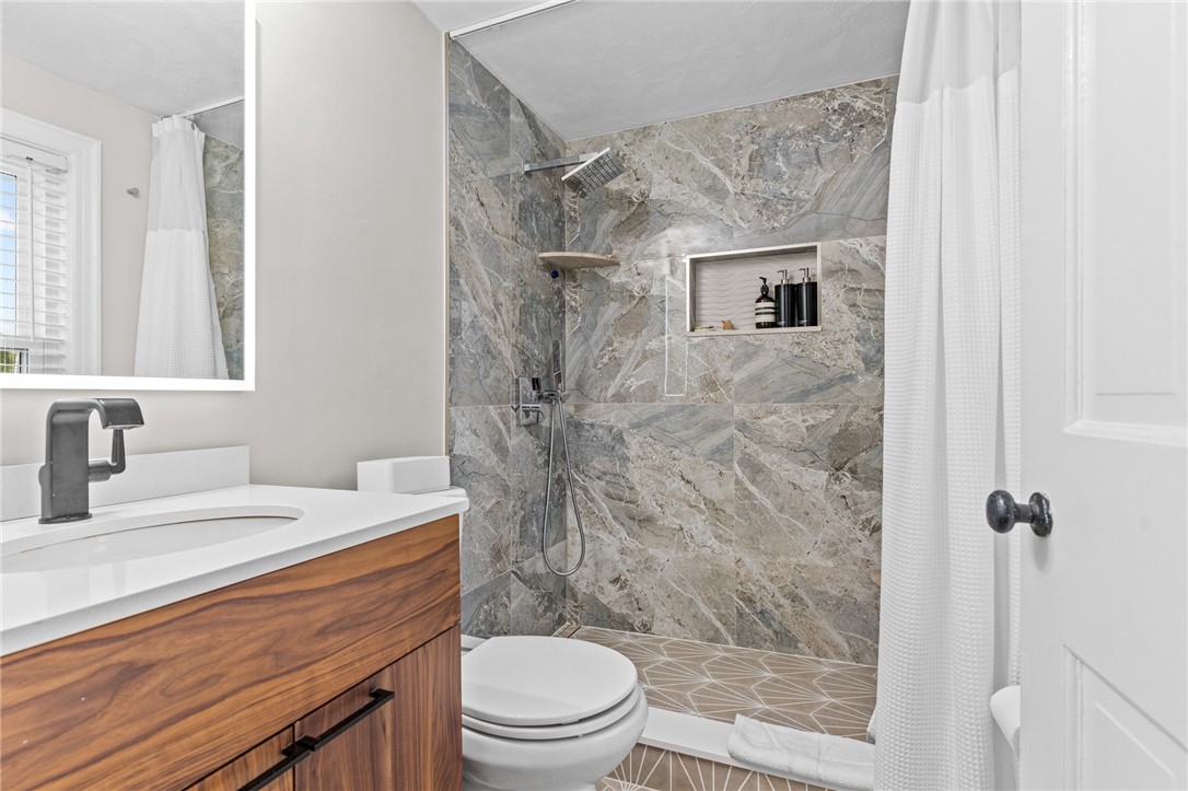 31 Intervale Road Cranston, RI 02910 - Photo 20 of 43