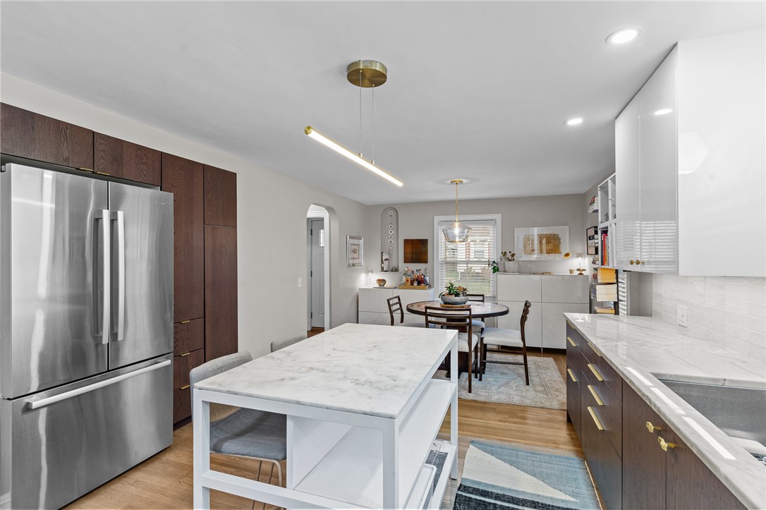 31 Intervale Road Cranston, RI 02910 - Photo 5 of 43