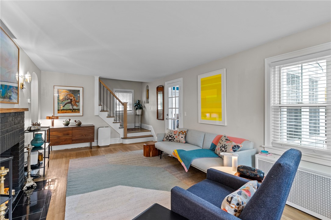 31 Intervale Road Cranston, RI 02910 - Photo 10 of 43