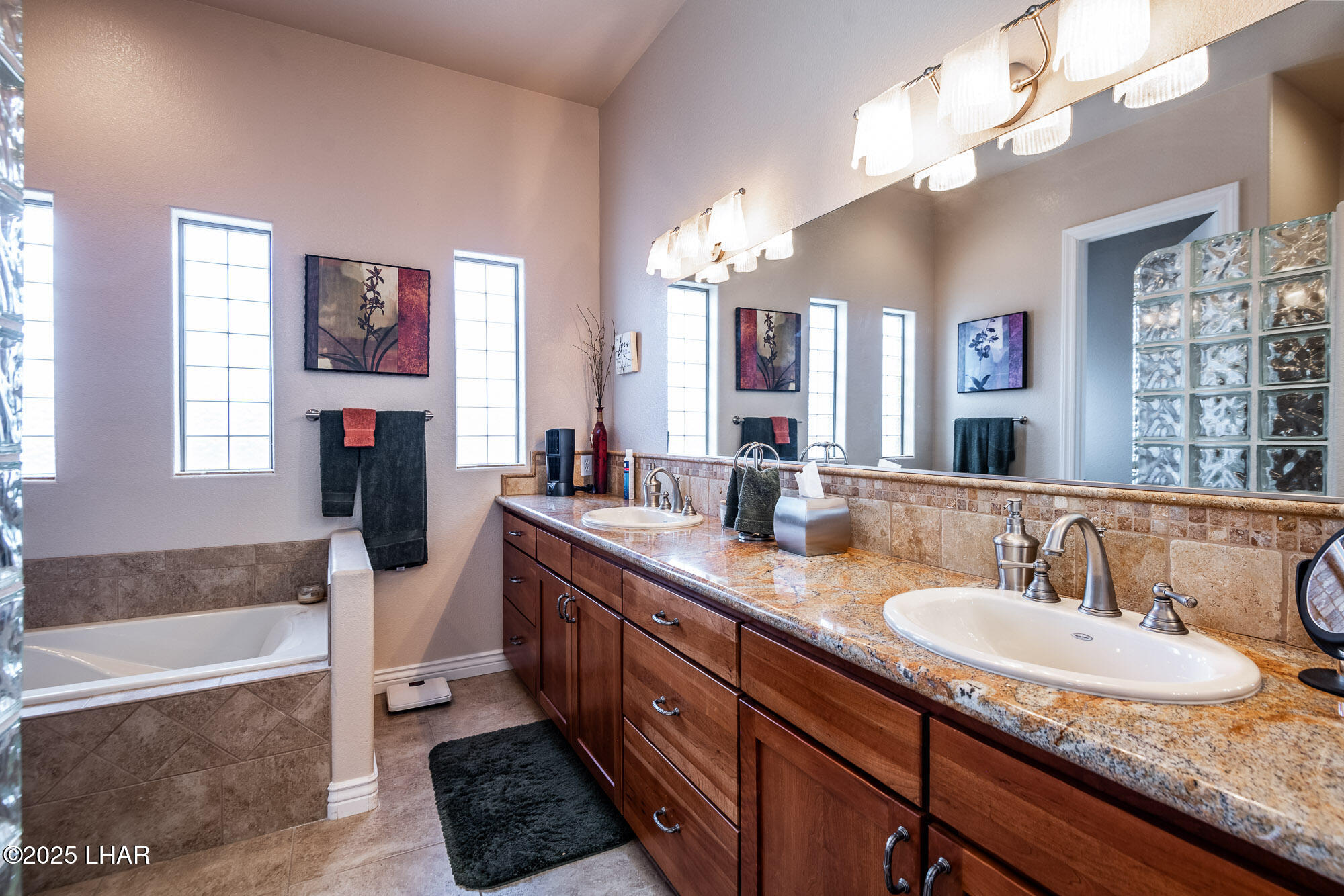 9967 Dike Road Mohave Valley, AZ 86440 - Photo 25 of 110 Master Bath