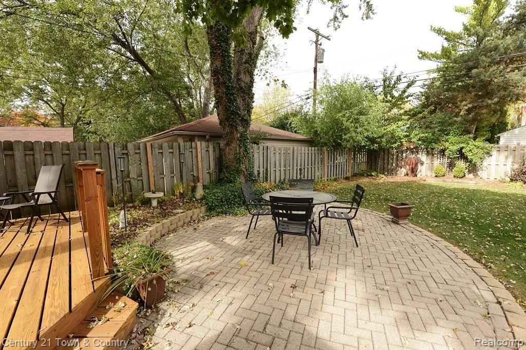 4408 Amherst Road Royal Oak, MI 48073 - Photo 46 of 51 Paver Patio 2.jpg