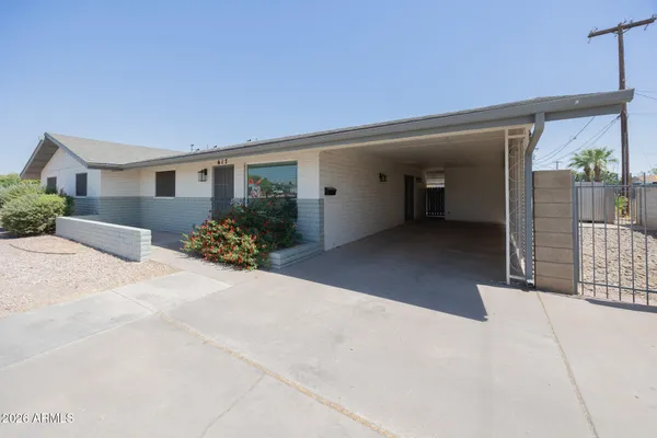 $1,495 | 617 East Brown Road, Mesa, AZ 85203