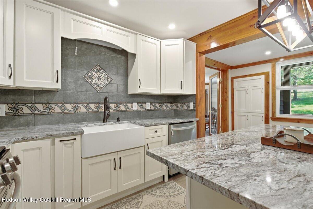 31 Favorito Road Round Top, NY 12473 - Photo 3 of 57 03-Unit 1 Main Floor Kitchen
