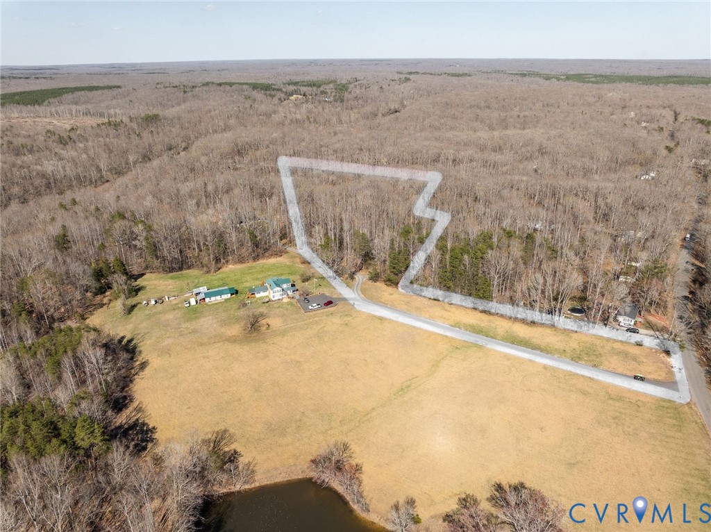 4 Dillard Road Fredericksburg, VA 22407 - Photo 2 of 31 a view of a swimming pool with an outdoor space