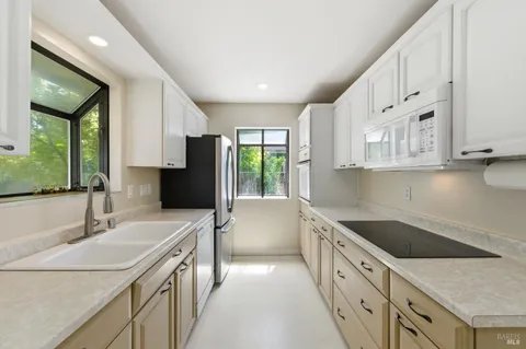 $658,000 | 7114 Belita Avenue, Rohnert Park, CA 94928