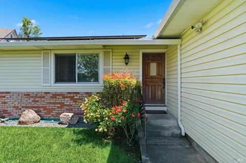 $658,000 | 7114 Belita Avenue, Rohnert Park, CA 94928