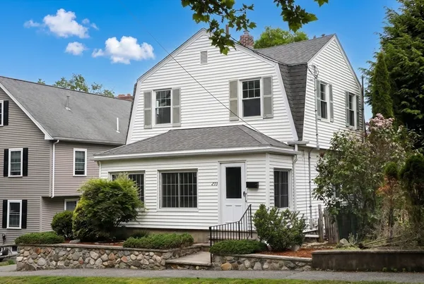 $829,900 | 233 Florence Avenue, Arlington, MA 02476