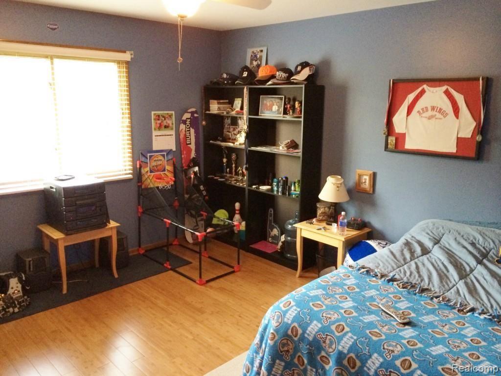 3138 Summit Ridge Drive Rochester, MI 48306 - Photo 62 of 76 IMG_8260.jpg