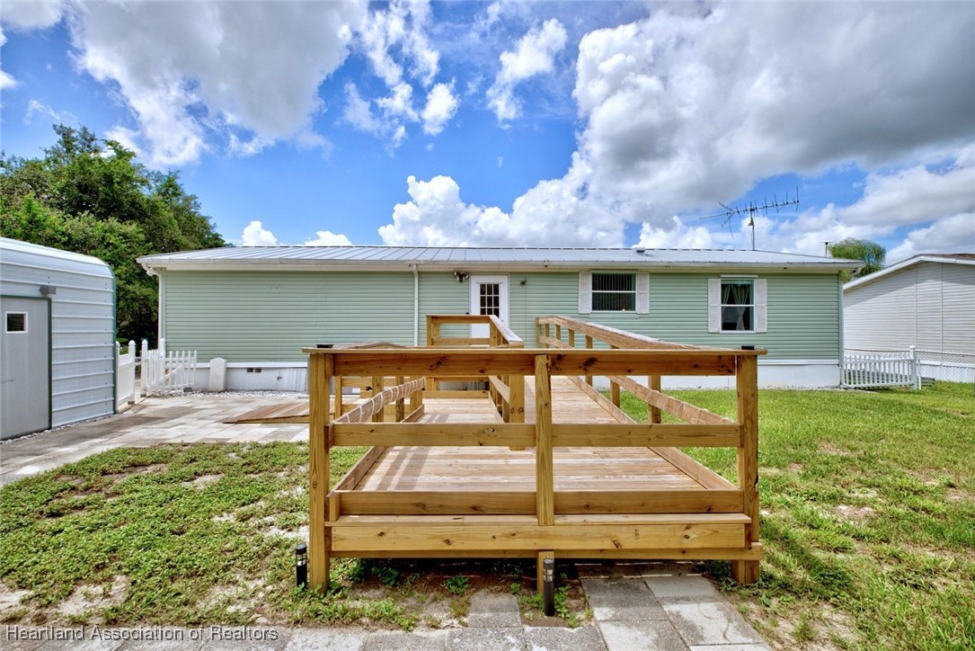 2862 West Rutland Road Avon Park, FL 33825 - Photo 33 of 50 Wooden Ramp and Deck