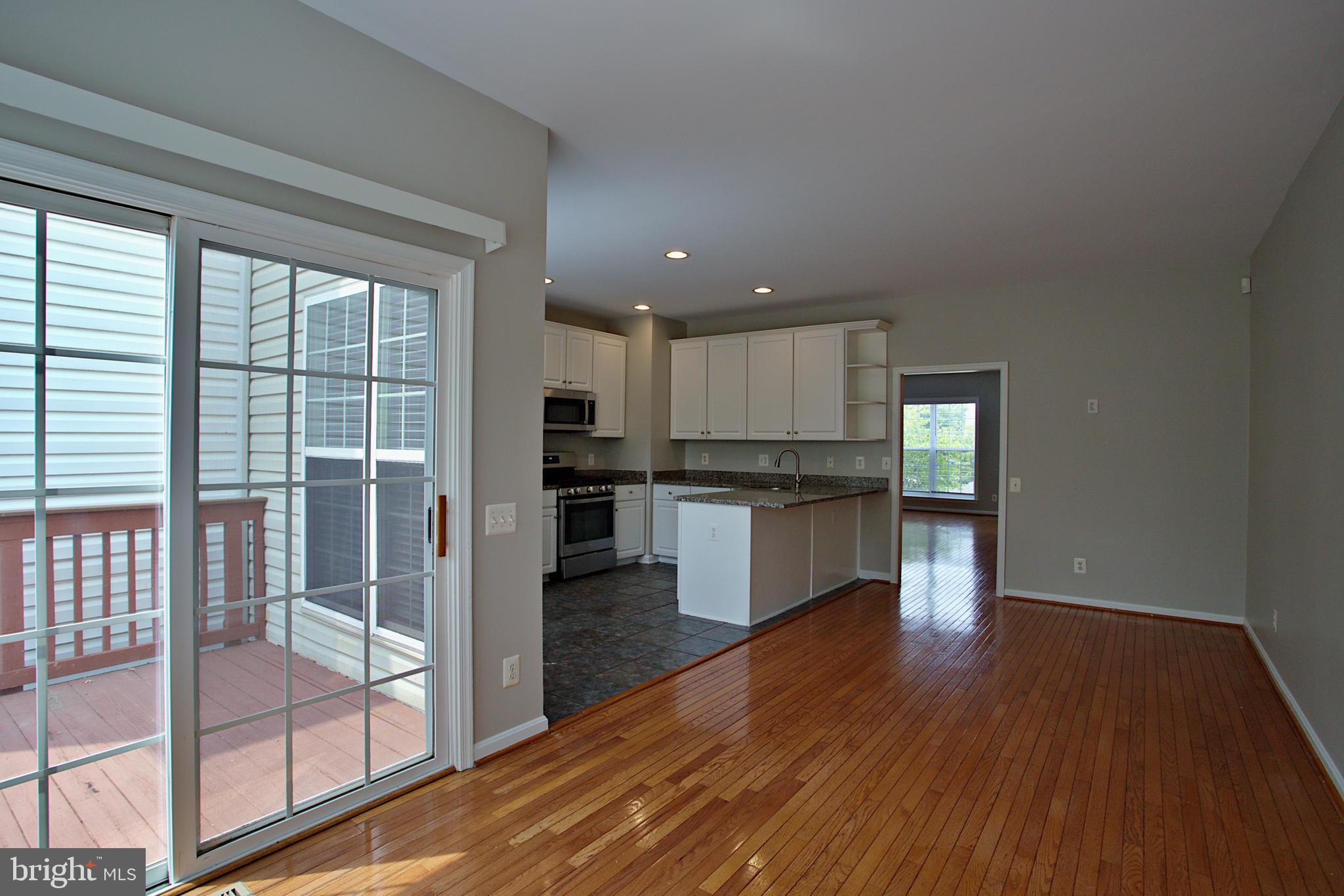 8239 Singleleaf Lane Lorton, VA 22079 - Photo 13 of 48