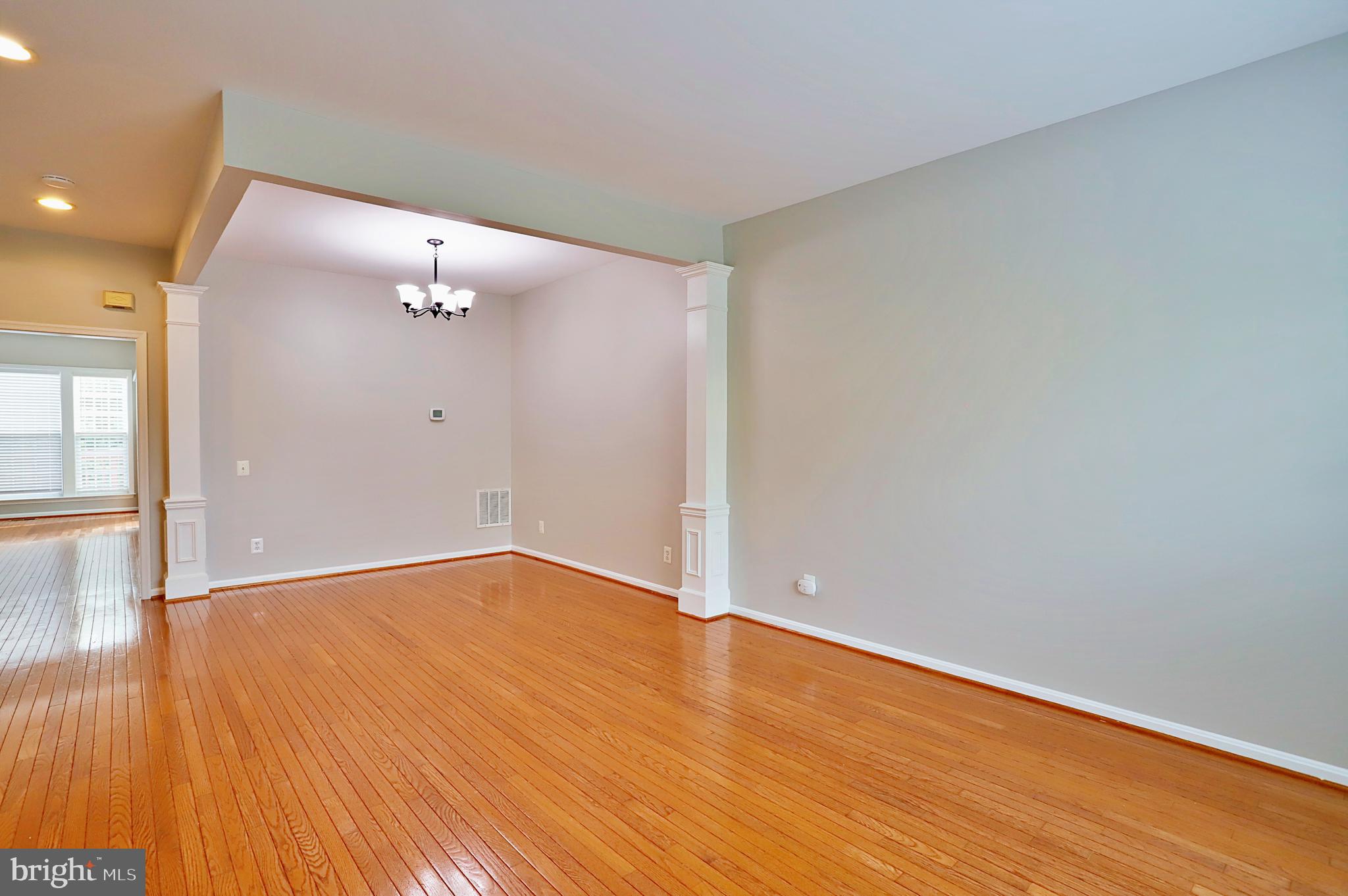 8239 Singleleaf Lane Lorton, VA 22079 - Photo 19 of 48