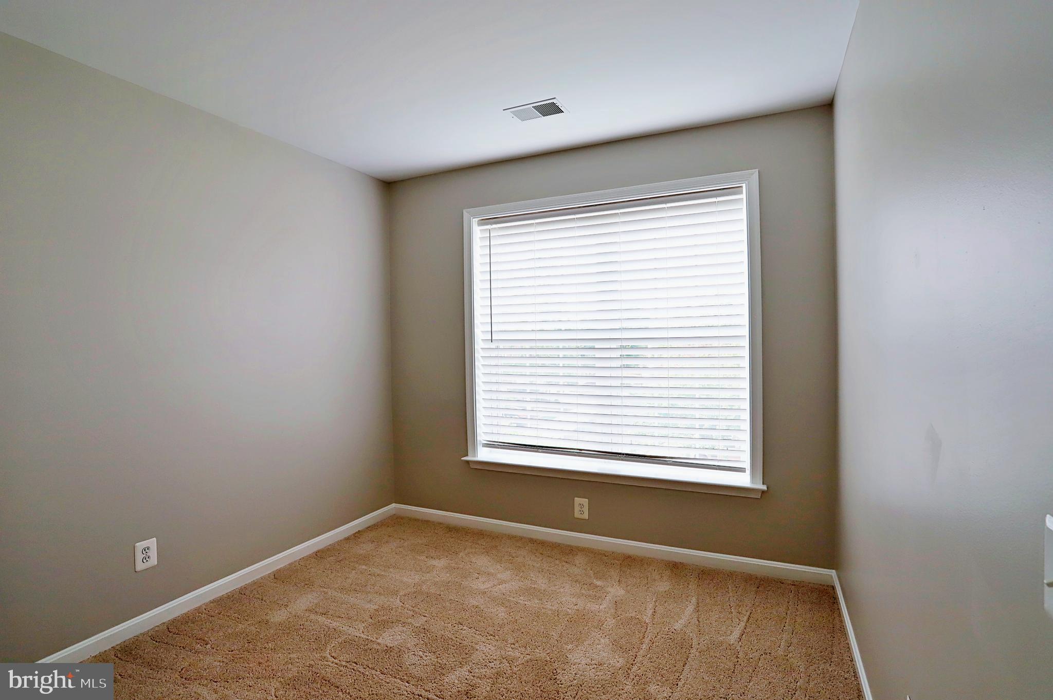 8239 Singleleaf Lane Lorton, VA 22079 - Photo 29 of 48