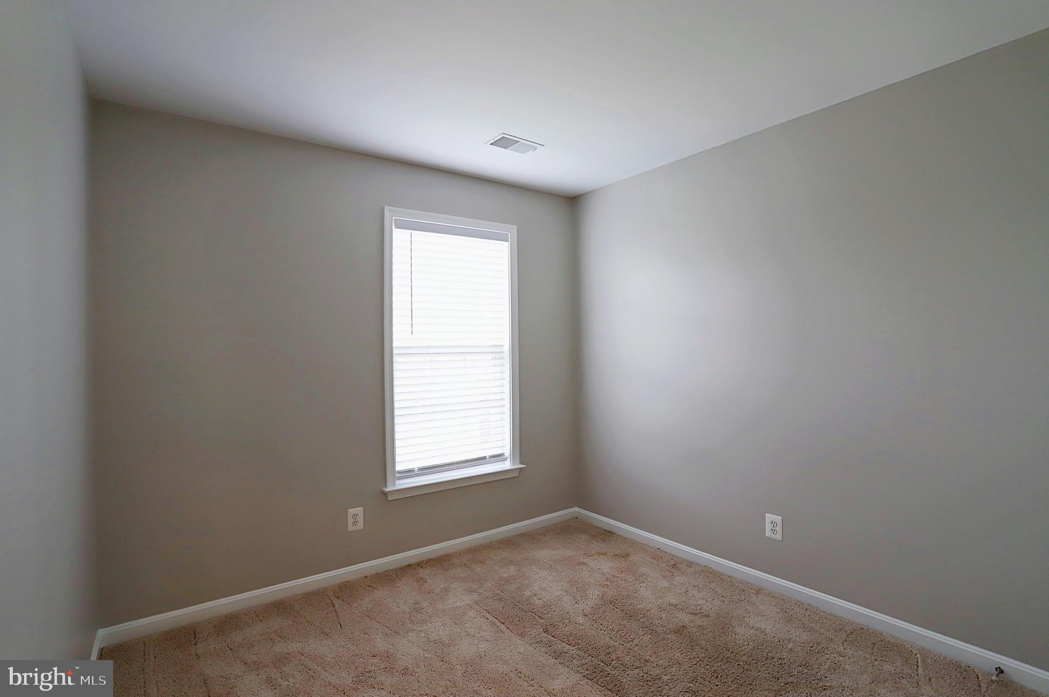 8239 Singleleaf Lane Lorton, VA 22079 - Photo 30 of 48