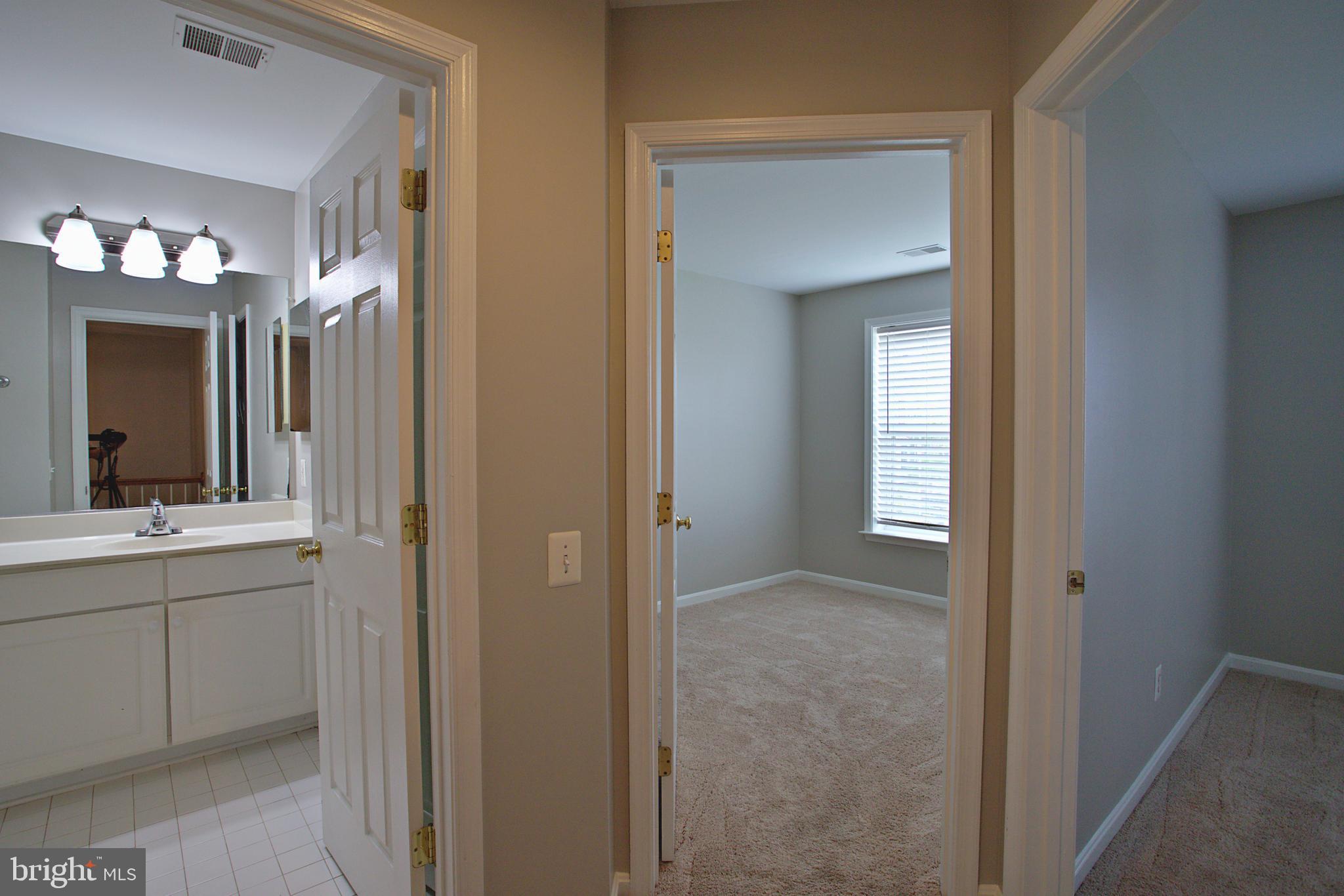 8239 Singleleaf Lane Lorton, VA 22079 - Photo 31 of 48