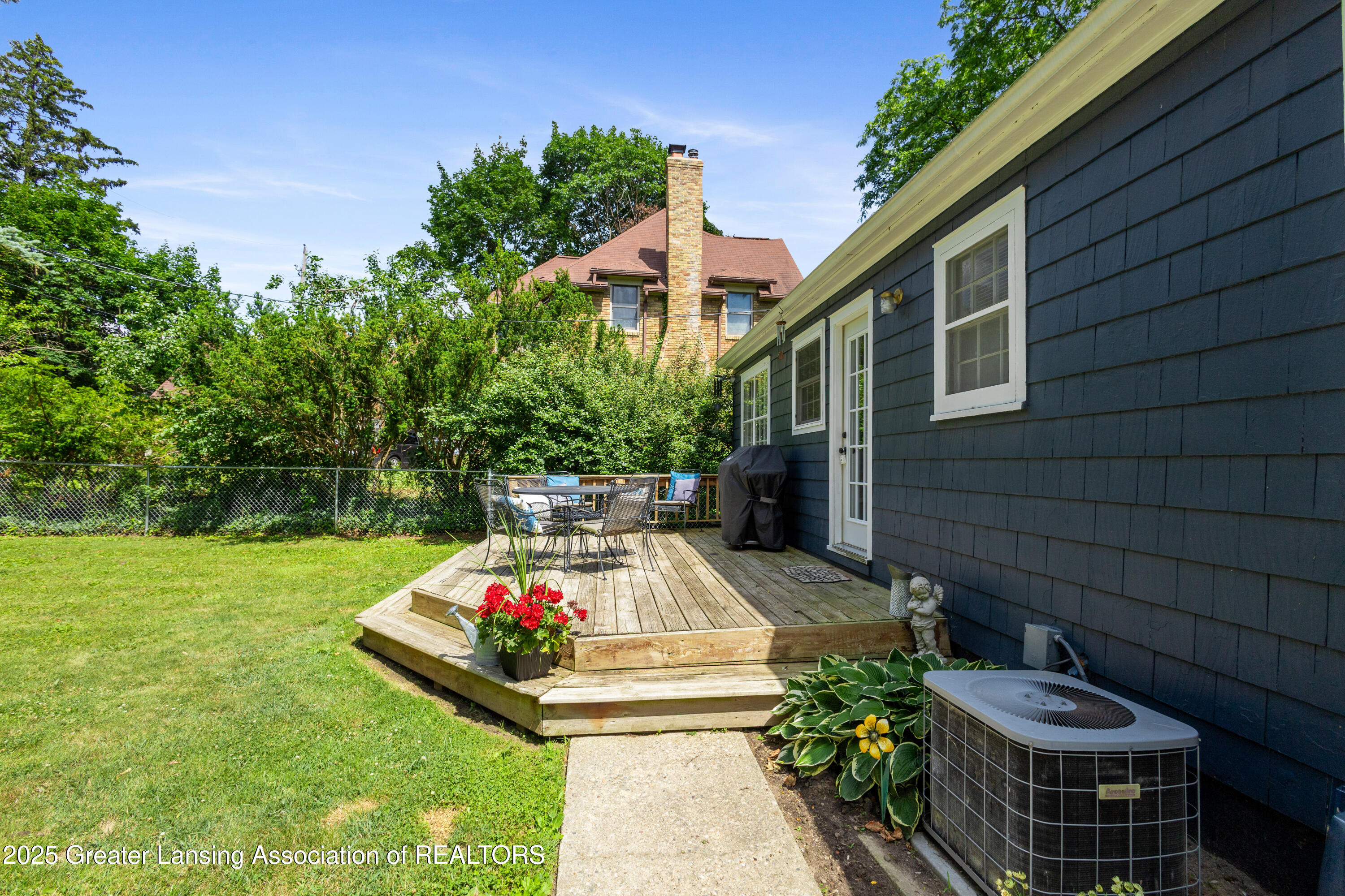 1432 Harvard Road East Lansing, MI 48823 - Photo 42 of 49 HARVARD-42