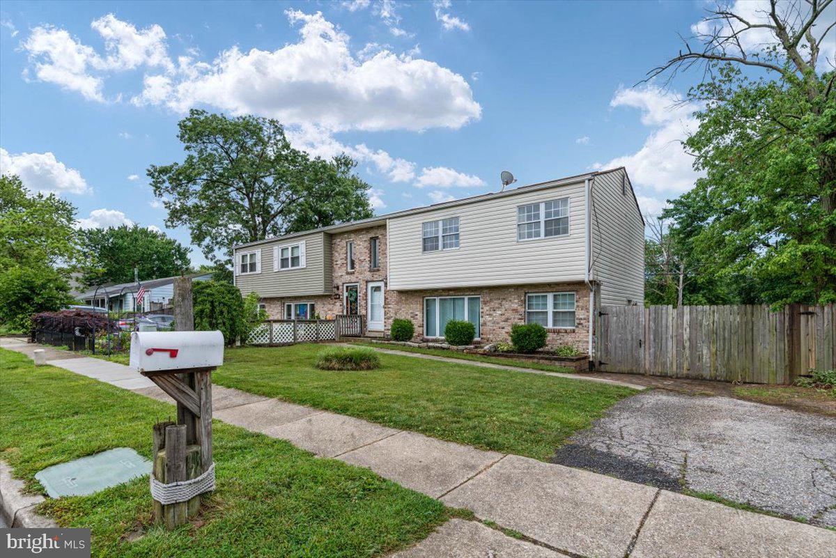 1069 Kings Road Pasadena, MD 21122 - Photo 2 of 32 Gallery Image 2