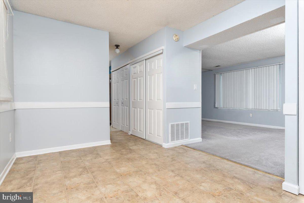 1069 Kings Road Pasadena, MD 21122 - Photo 11 of 32 Gallery Image 11