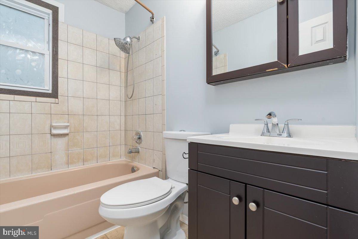 1069 Kings Road Pasadena, MD 21122 - Photo 25 of 32 Gallery Image 25