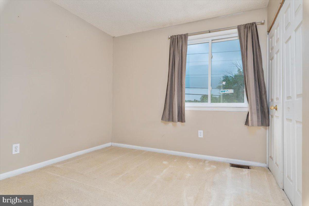1069 Kings Road Pasadena, MD 21122 - Photo 26 of 32 Gallery Image 26