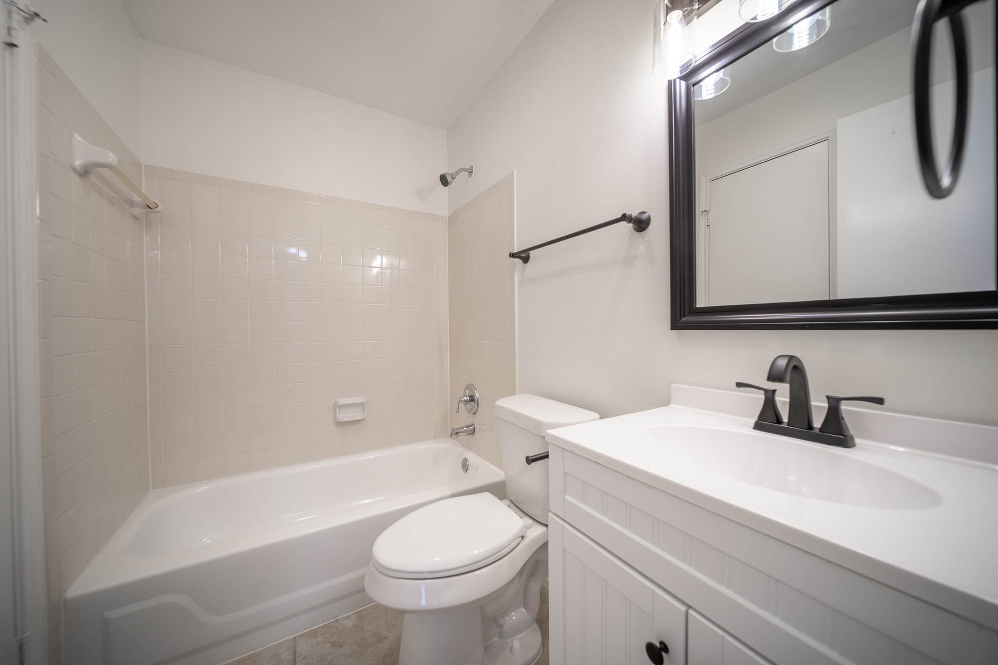 1740 Timber Ridge Road, Unit 124 Austin, TX 78741 - Photo 10 of 26 Gallery Image 10