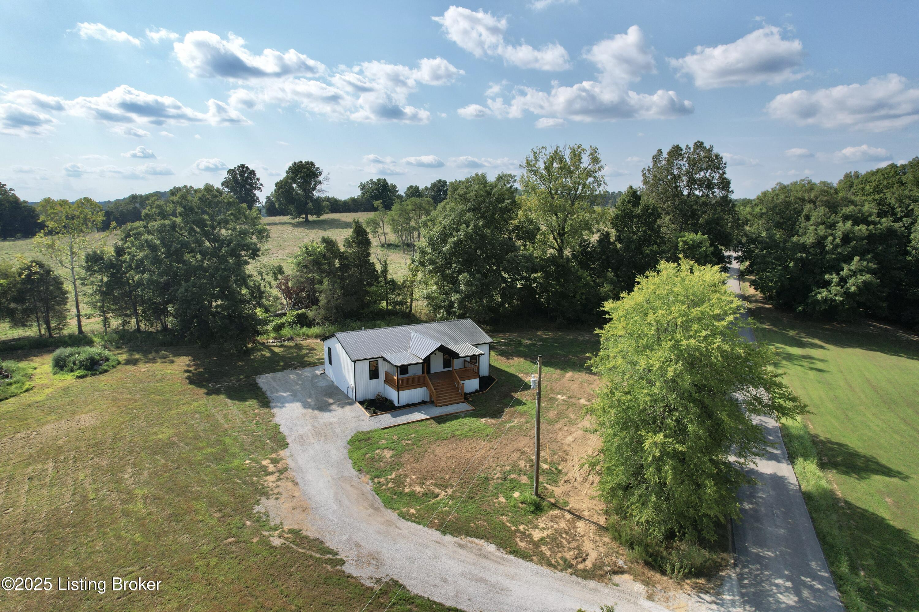 471 Shores Road Falls Of Rough, KY 40119 - Photo 4 of 43 4