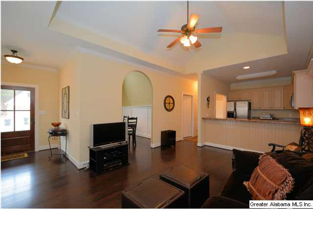1103 Weybridge Road Pelham, AL 35124 - Photo 8 of 32