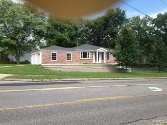 429 Tulsa Avenue Ballwin, MO 63021 - Photo 2 of 2 Gallery Image 2