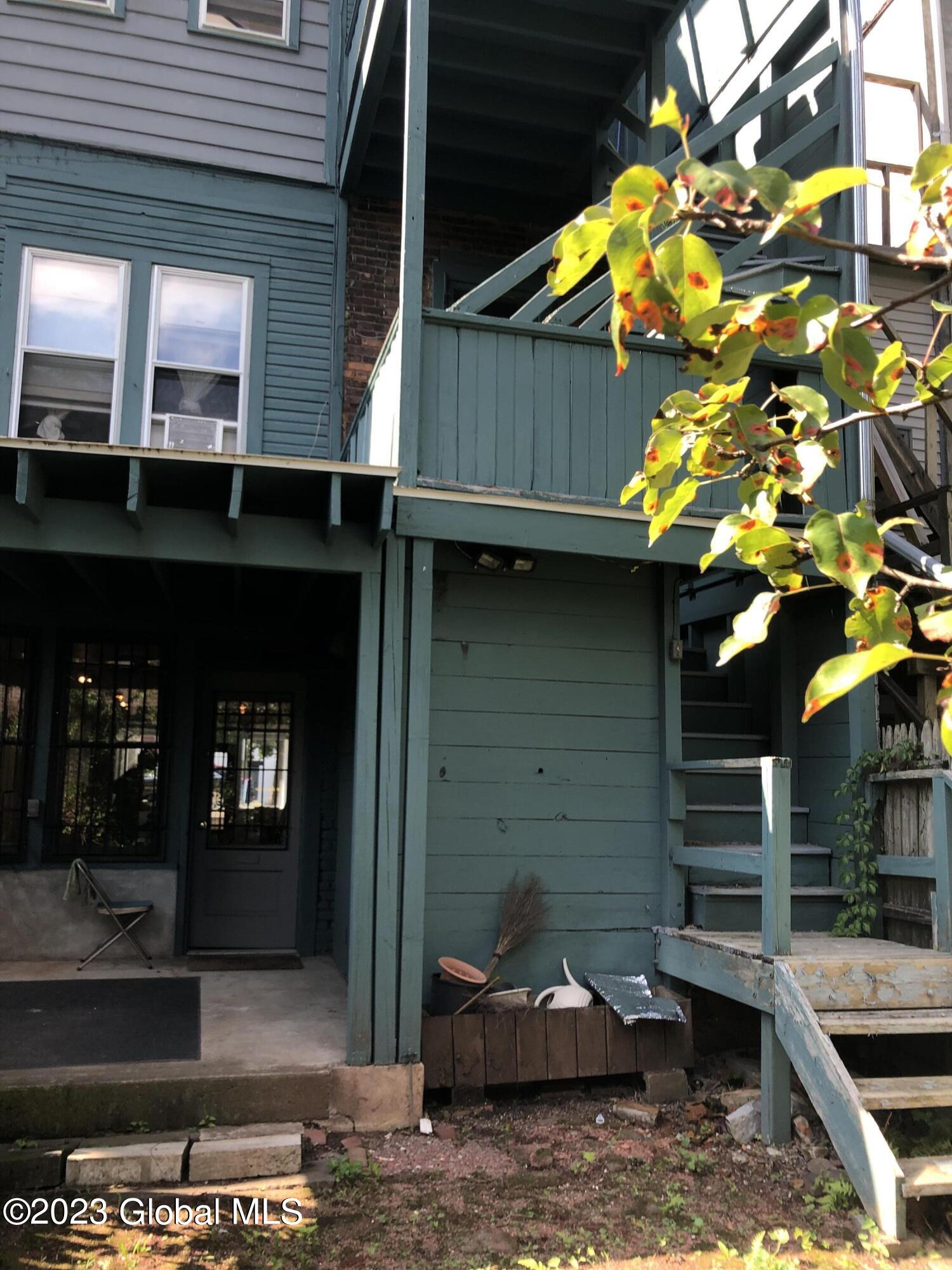 292 Lark Street Albany, NY 12210 - Photo 14 of 38 14