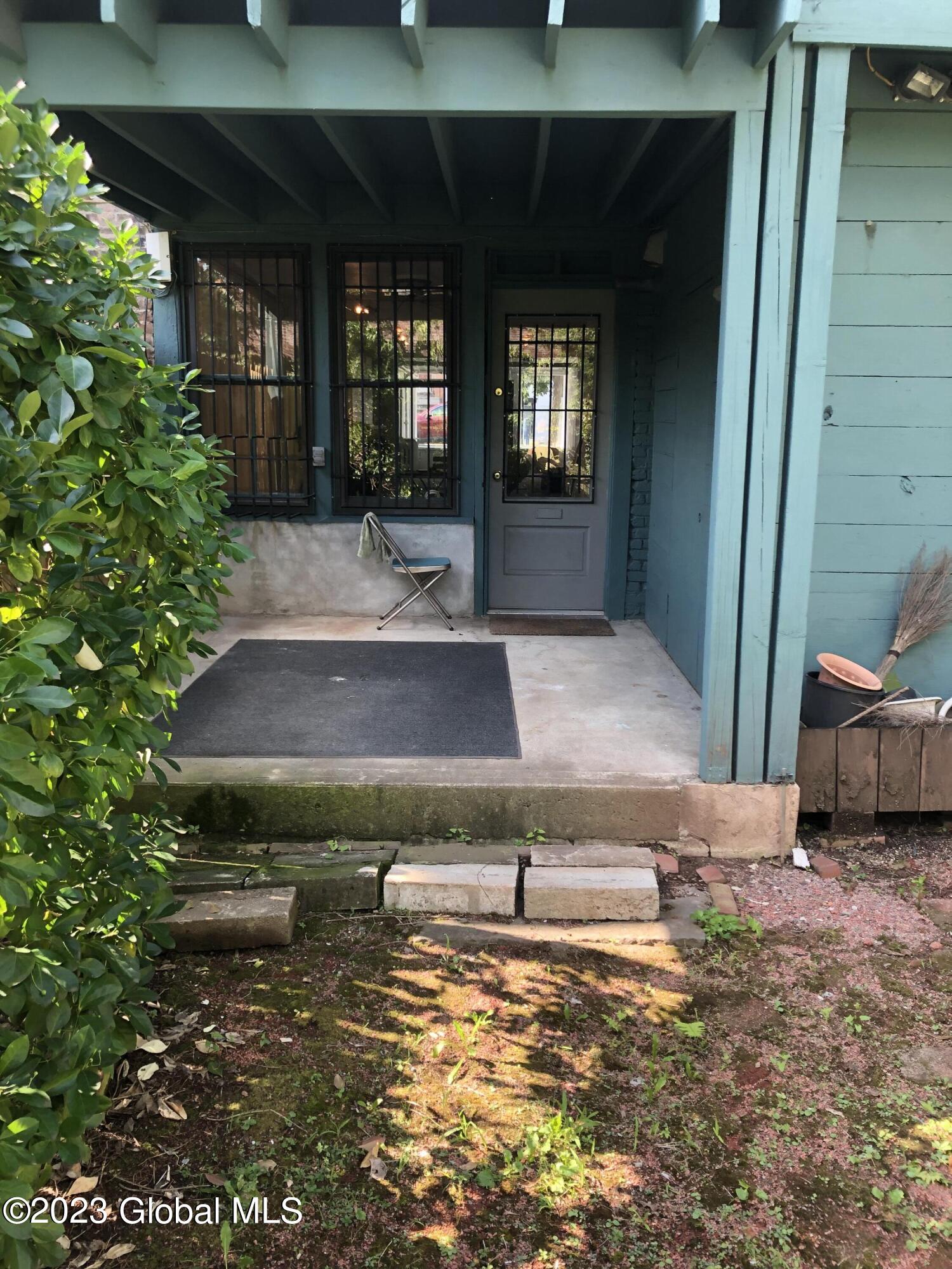 292 Lark Street Albany, NY 12210 - Photo 15 of 38 15