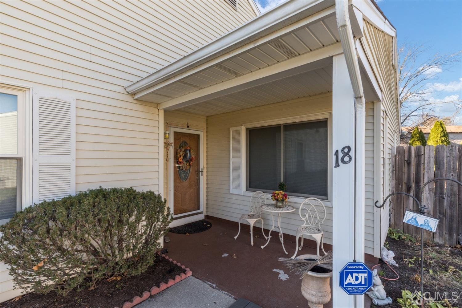 18 Woodbury Road Edison, NJ 08820 - Photo 4 of 23 Gallery Image 4