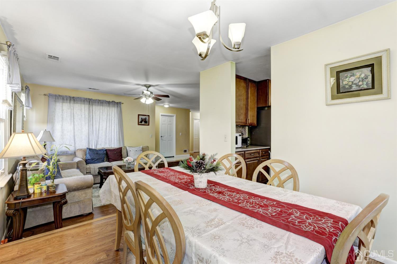 18 Woodbury Road Edison, NJ 08820 - Photo 9 of 23 Gallery Image 9