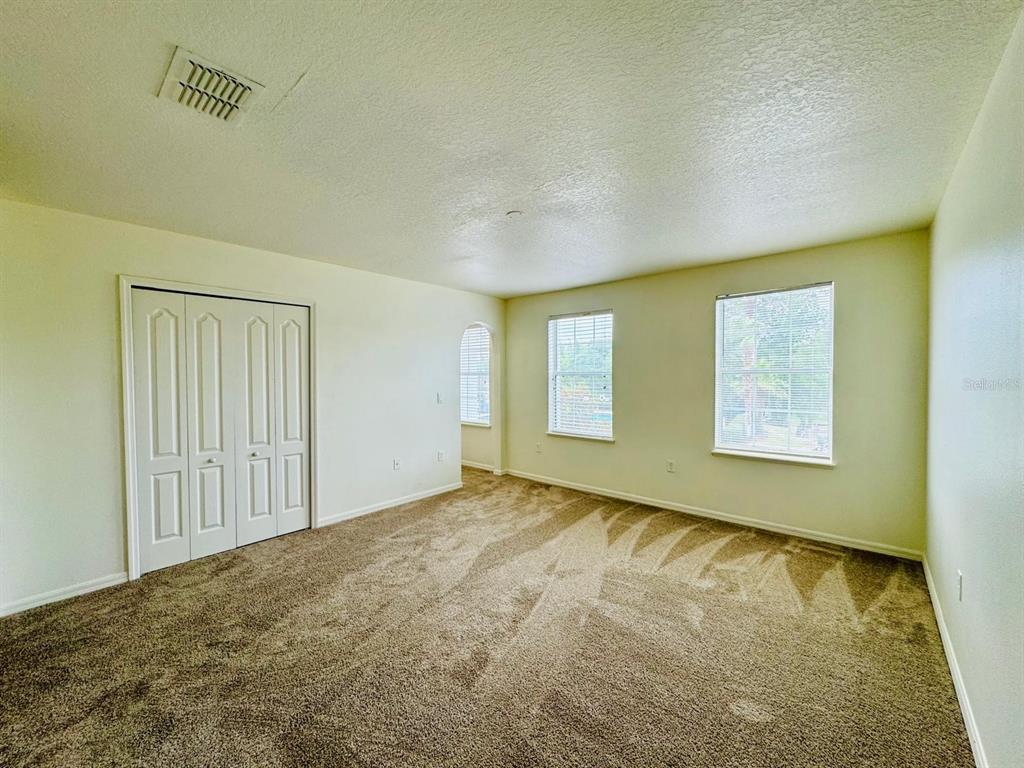 4518 Ashburn Square Drive Tampa, FL 33610 - Photo 17 of 34 a view of an empty room and window