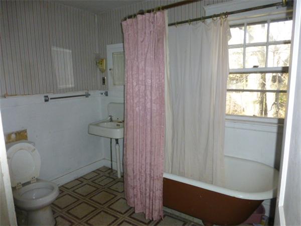91 Menotomy Road Arlington, MA 02476 - Photo 14 of 14 Gallery Image 14