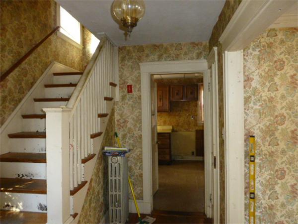 91 Menotomy Road Arlington, MA 02476 - Photo 5 of 14 Gallery Image 5