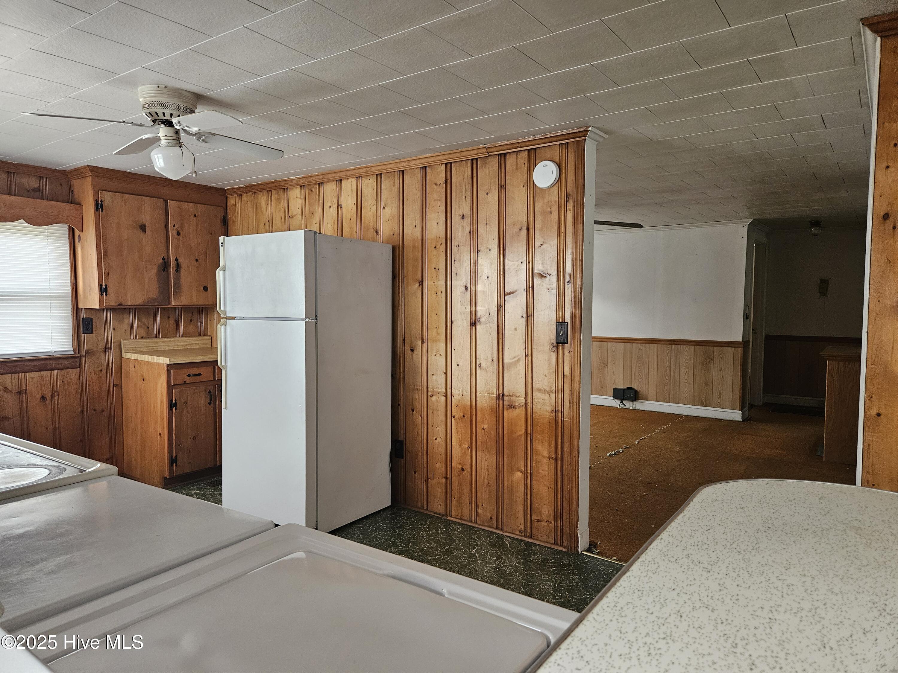 1181 Reedsford Road Clinton, NC 28328 - Photo 5 of 15 20251119_105443