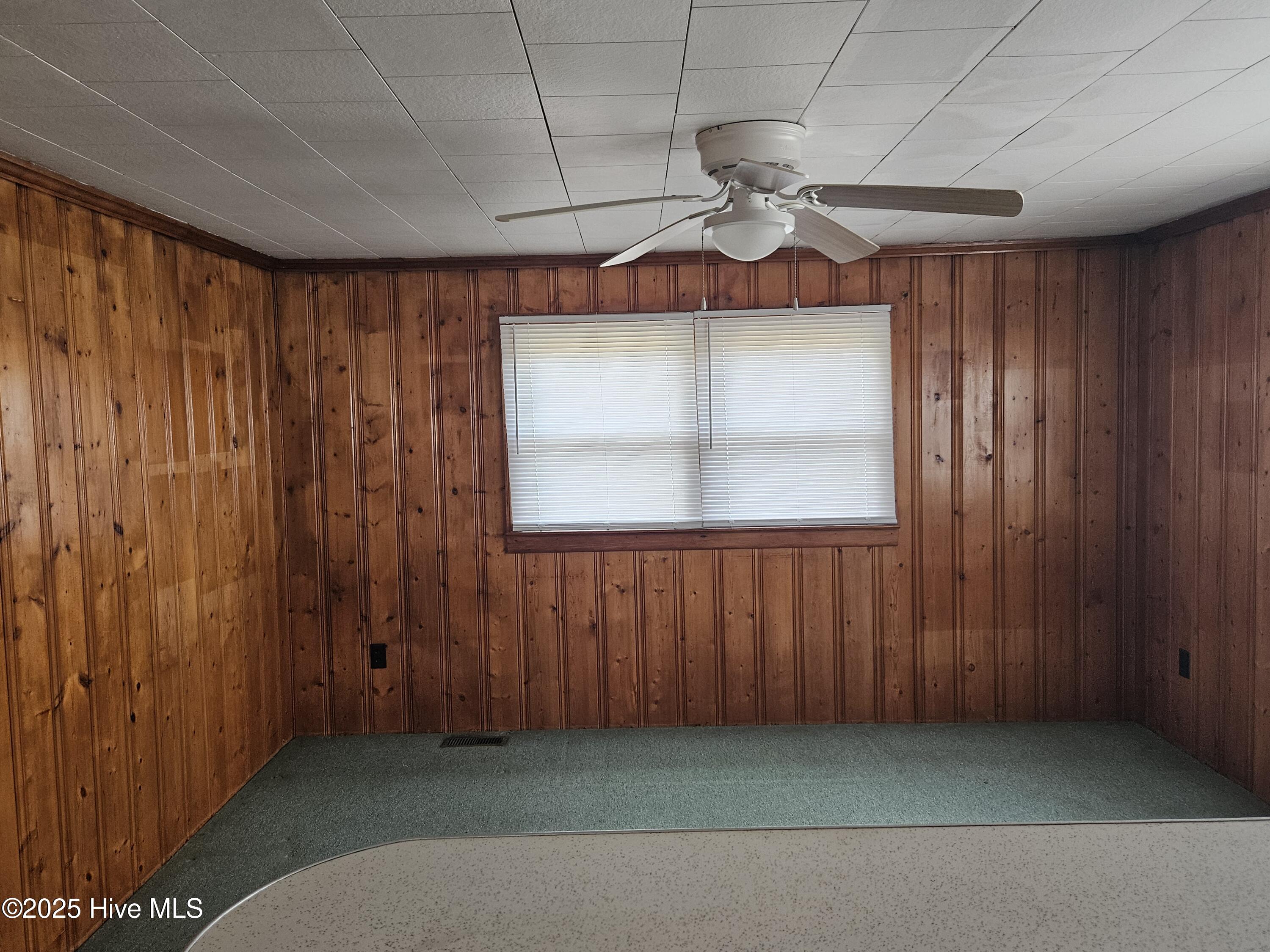 1181 Reedsford Road Clinton, NC 28328 - Photo 9 of 15 20251119_105103