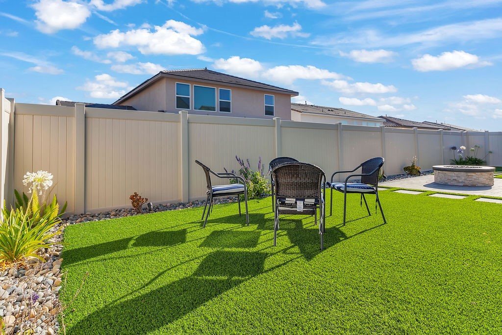18100 Tableau Way Saugus, CA 91350 - Photo 39 of 49