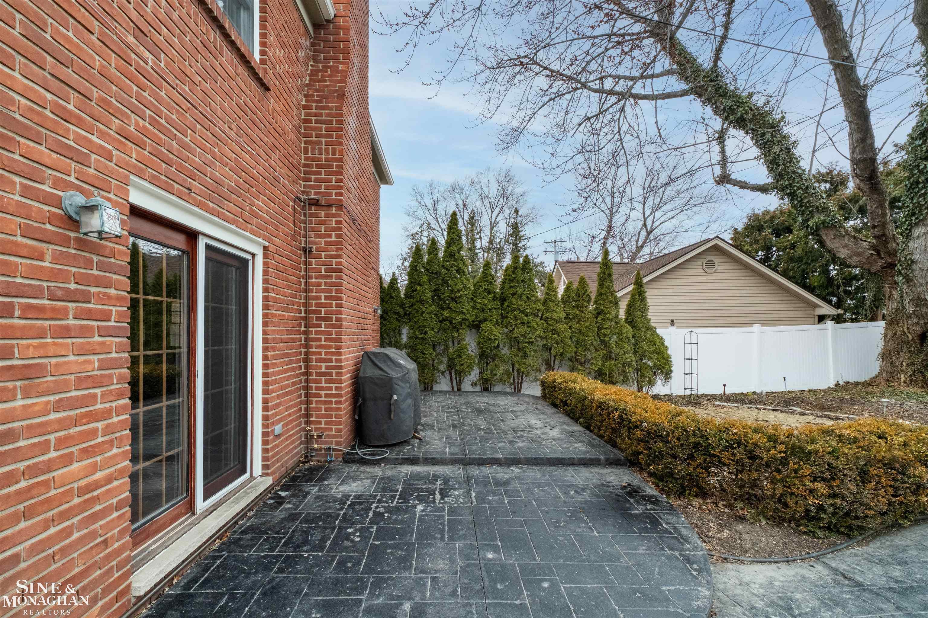 180 Fisher Road Grosse Pointe Farms, MI 48230 - Photo 53 of 88