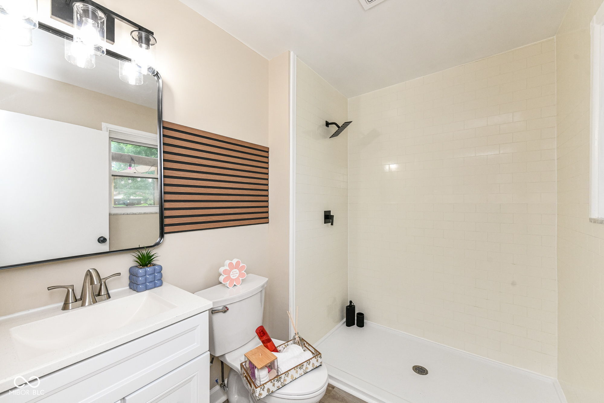 651 Fabyan Road Indianapolis, IN 46217 - Photo 19 of 33 Gallery Image 19