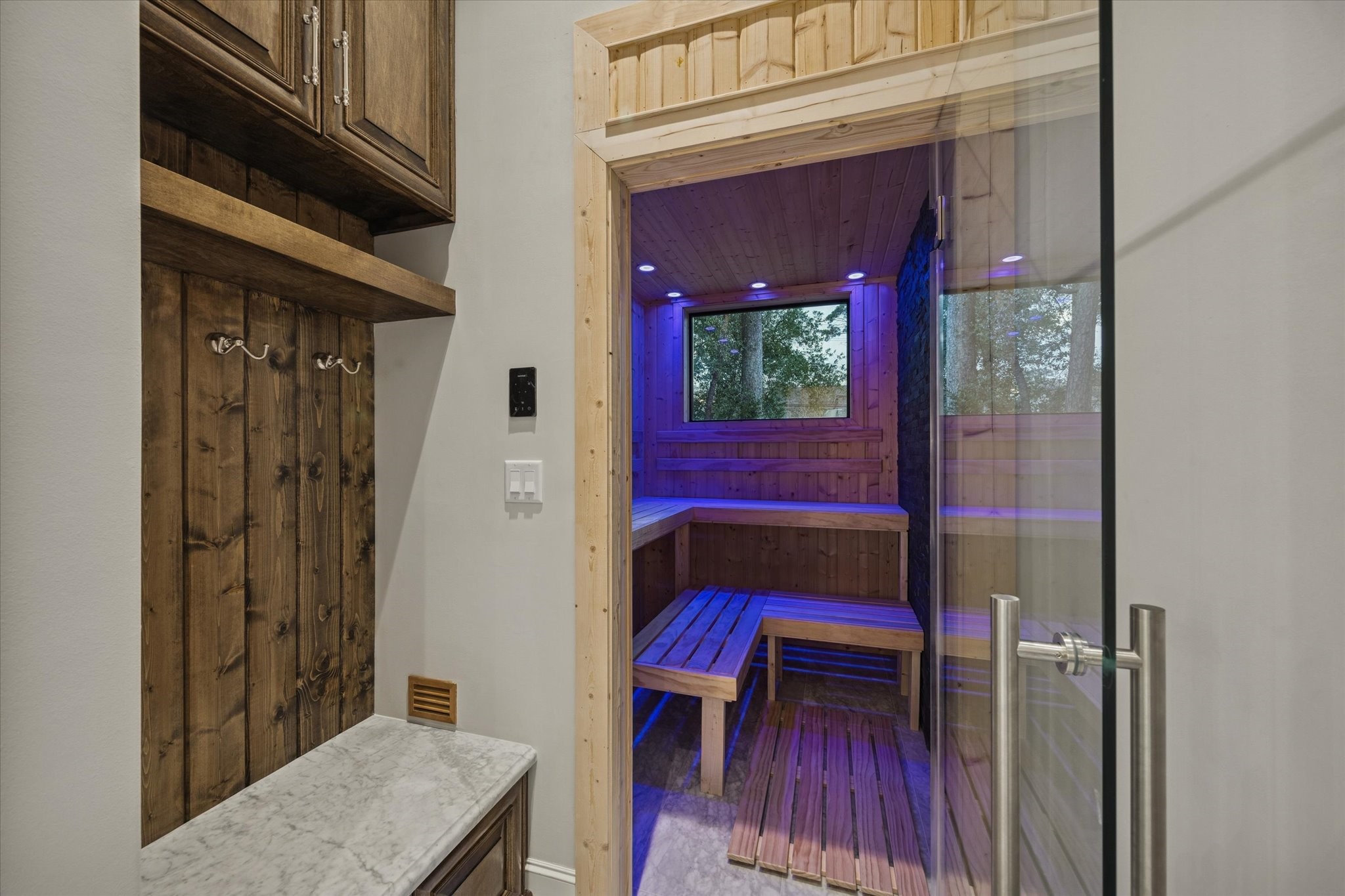 318 Knipp Road Houston, TX 77024 - Photo 22 of 48