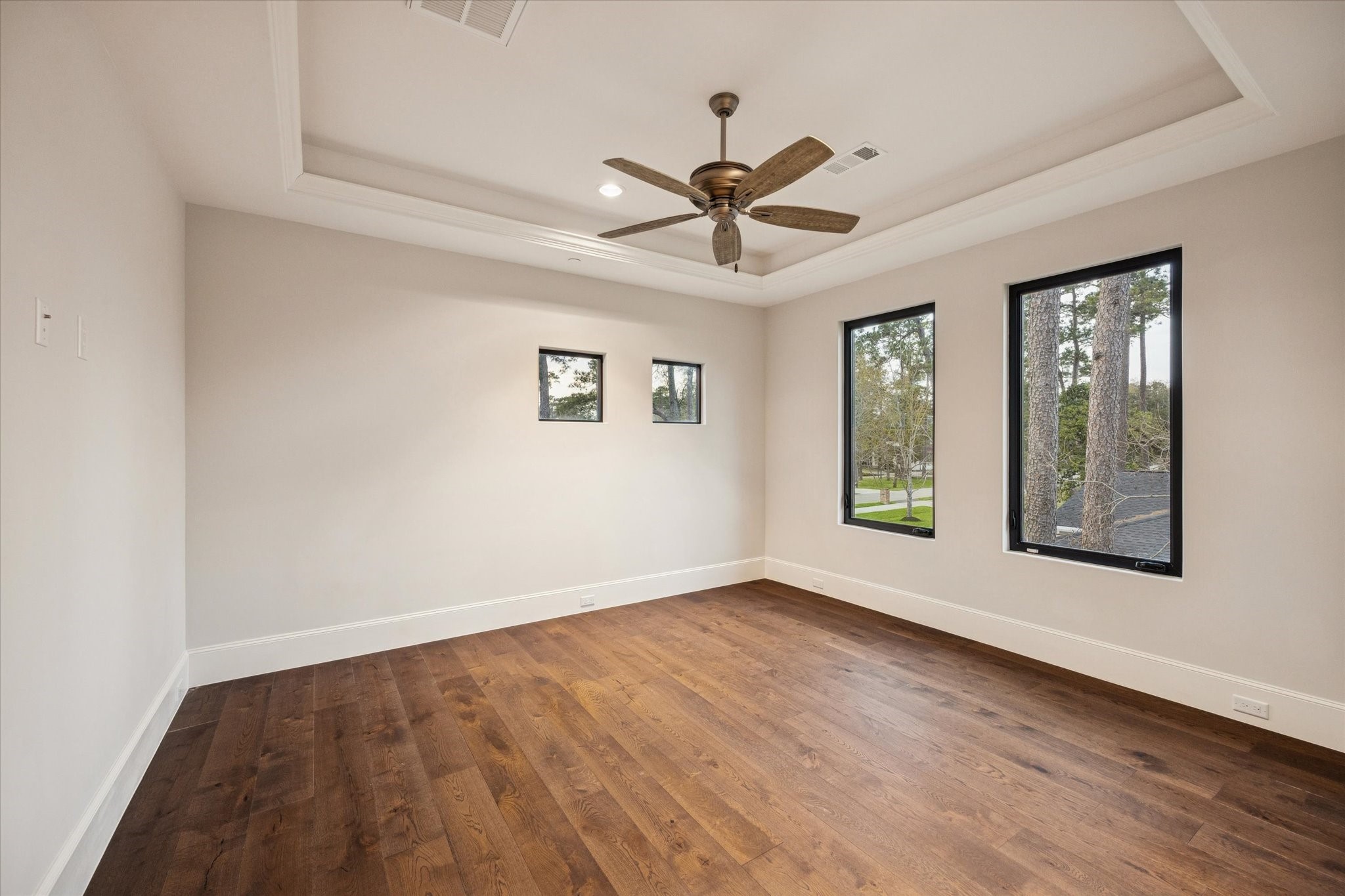 318 Knipp Road Houston, TX 77024 - Photo 30 of 48