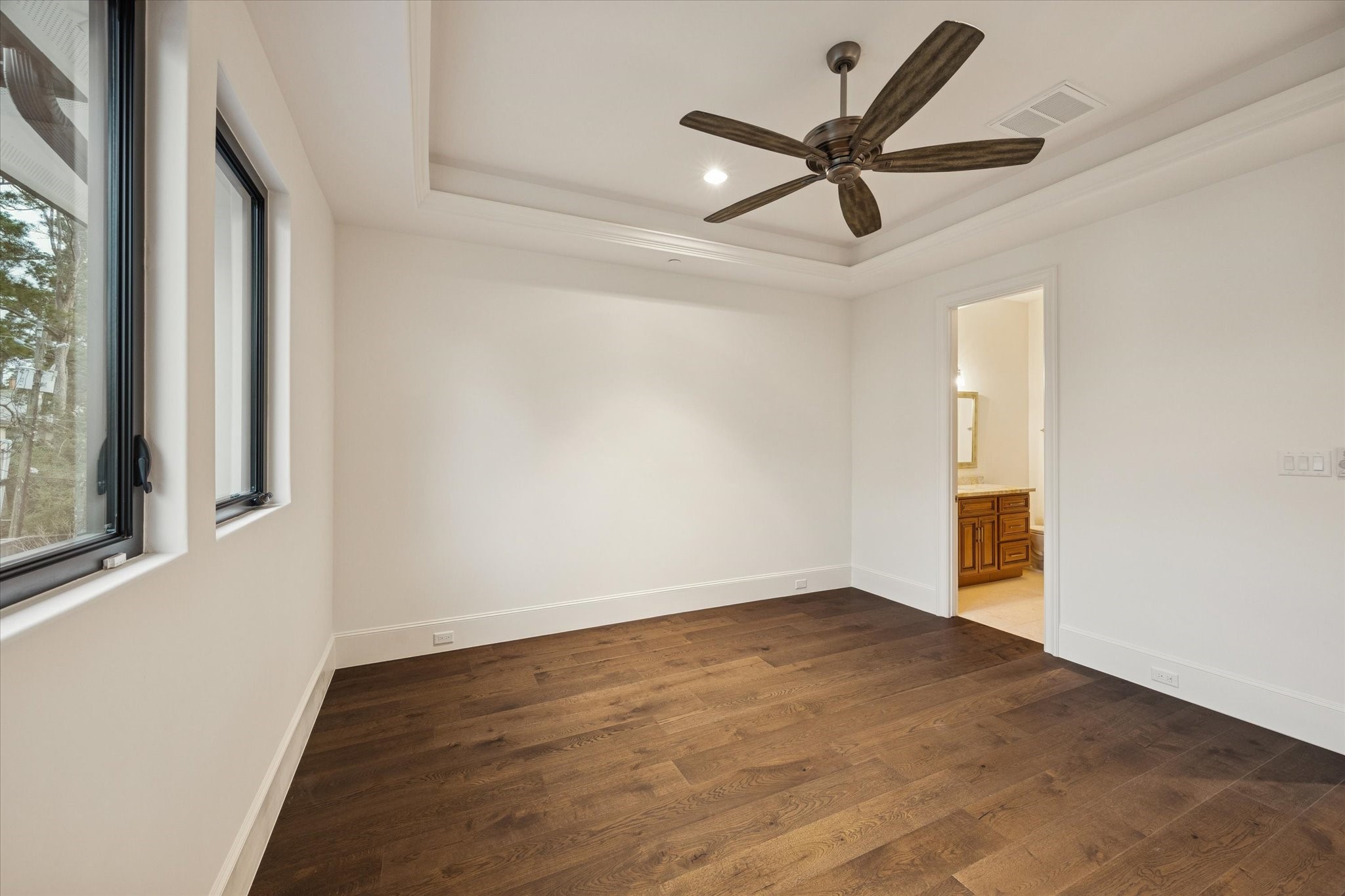 318 Knipp Road Houston, TX 77024 - Photo 32 of 48