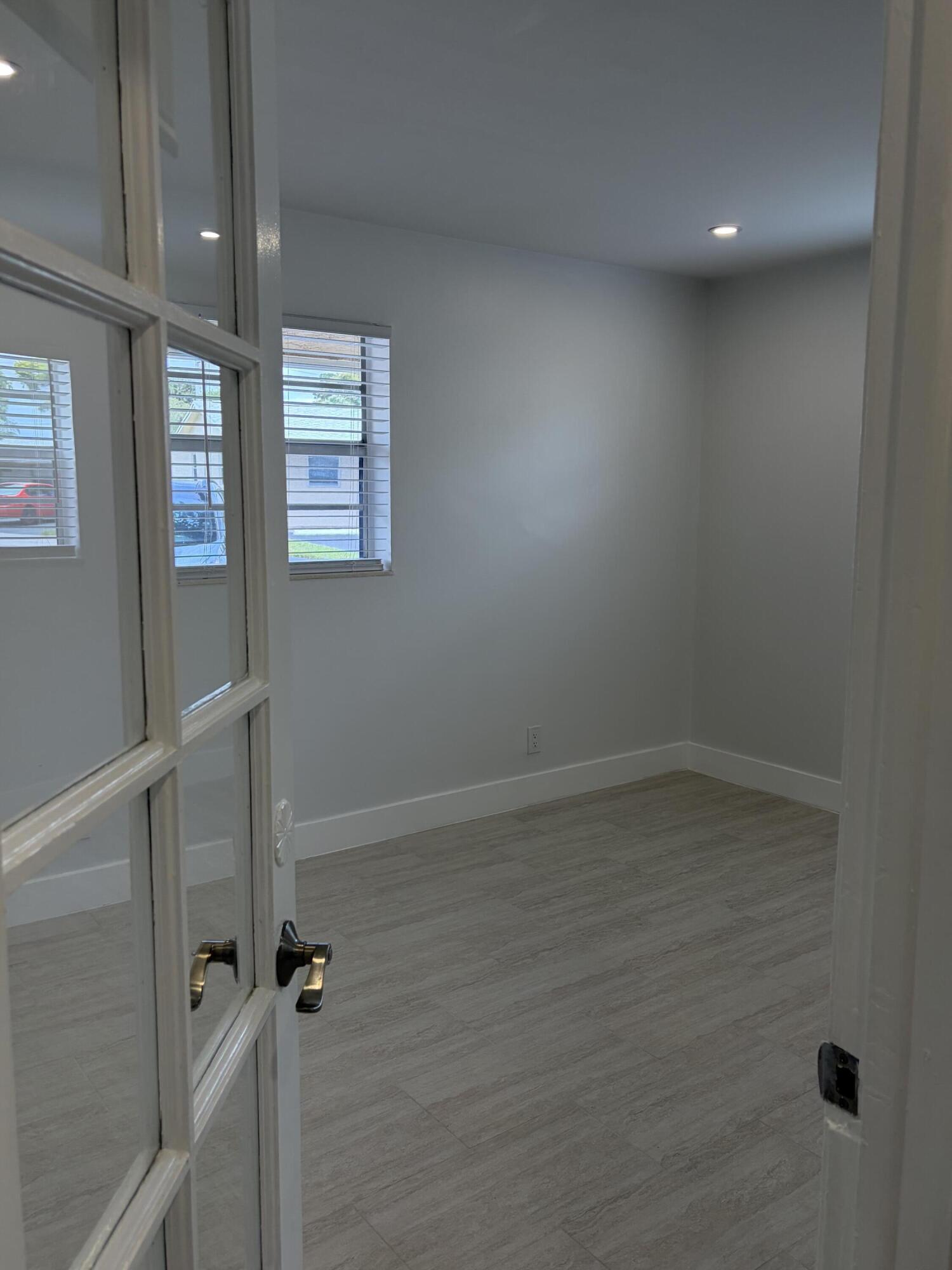 2812 Duke Lane Delray Beach, FL 33445 - Photo 11 of 21 IMG_0929
