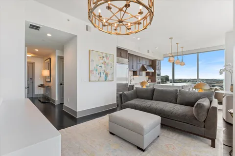 $1,150,000 | 1616 West End Avenue, Unit 1708, Nashville, TN 37203