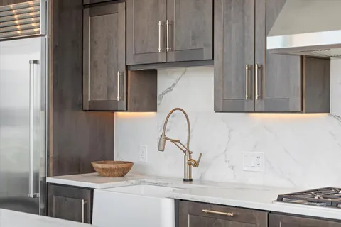 $1,150,000 | 1616 West End Avenue, Unit 1708, Nashville, TN 37203