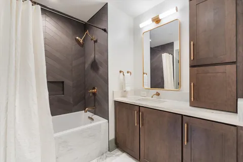 $1,150,000 | 1616 West End Avenue, Unit 1708, Nashville, TN 37203