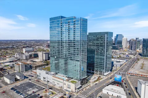 $1,150,000 | 1616 West End Avenue, Unit 1708, Nashville, TN 37203