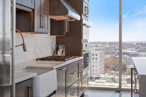 $1,150,000 | 1616 West End Avenue, Unit 1708, Nashville, TN 37203