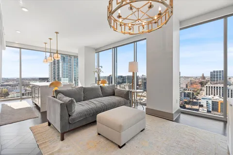 $1,150,000 | 1616 West End Avenue, Unit 1708, Nashville, TN 37203